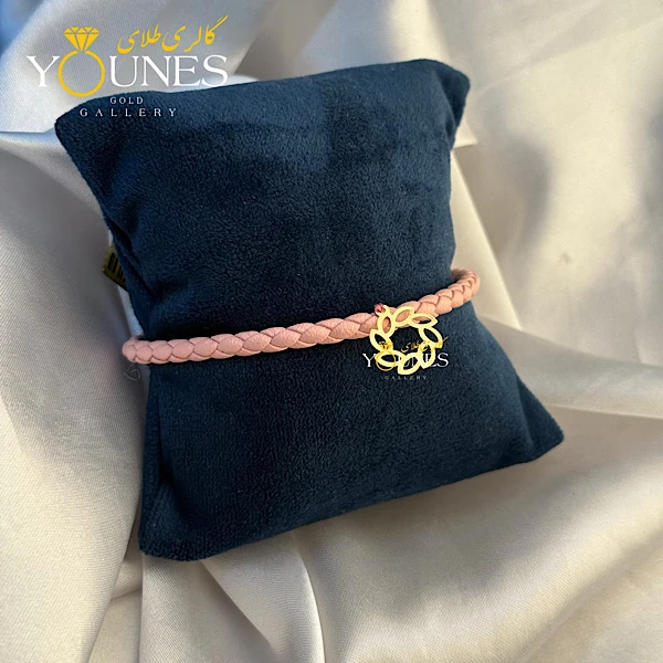 دستبند چرم گل طلا